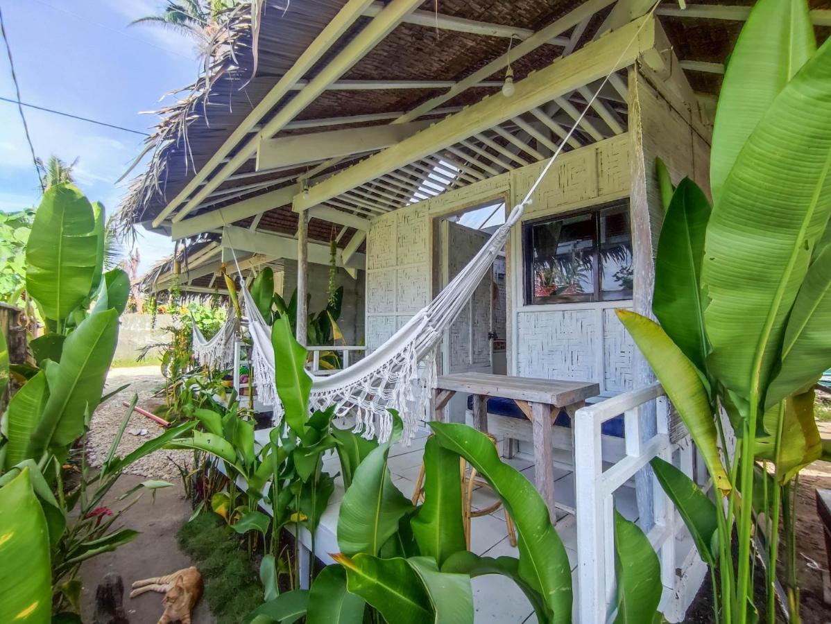 The Surf Shacks - Beach House, Aircon, Fast Wifi General Luna  Luaran gambar